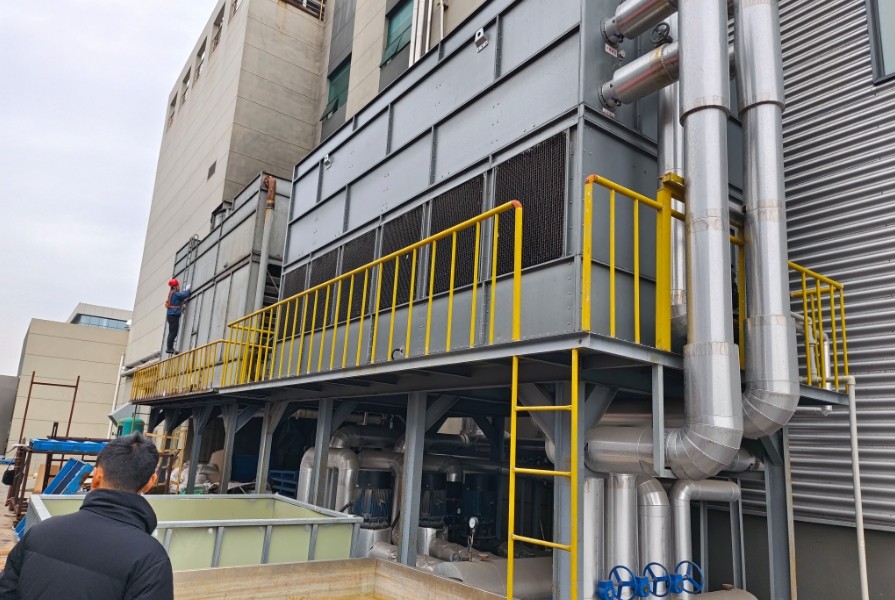 工廠廠房改造  冷卻水塔水箱施工